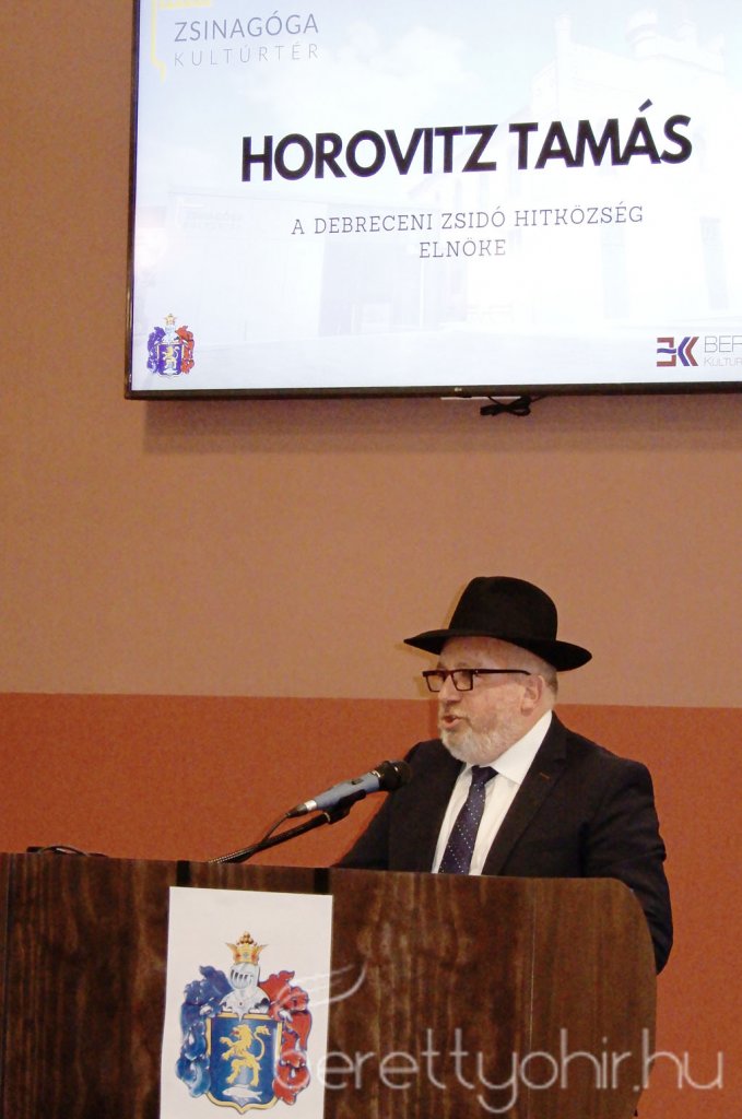 Átadták a felújított zsinagógát 56